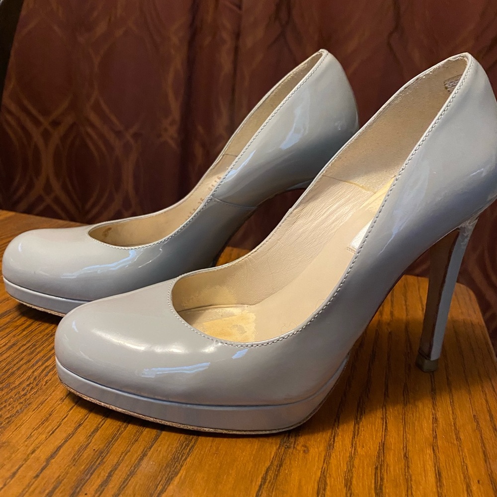 LK Bennett grey Patton leather made in Italy size EUC. Aprx size 6